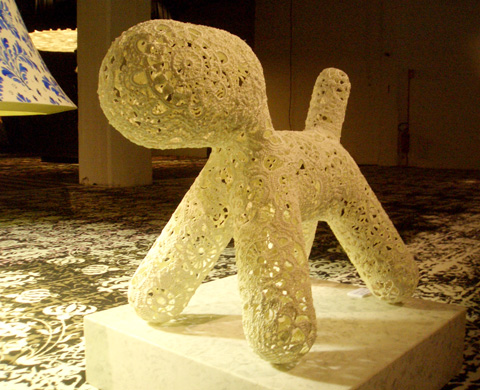 V272881 958 480 390 2