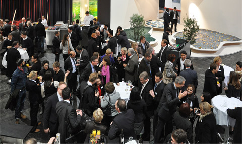 L2 V338830 958 480 286 7