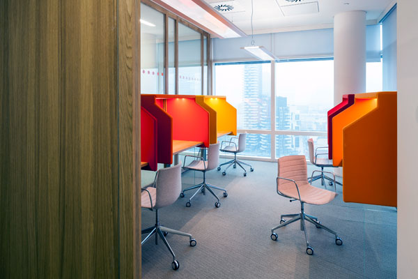 L2 V353137 958 600 400 8