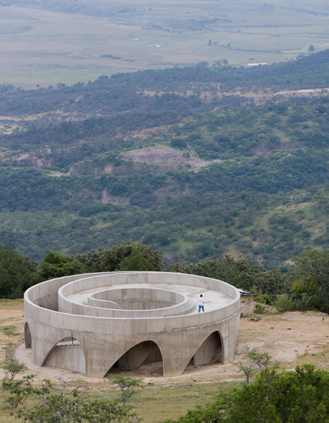 L2 V347070 958 480 617 6