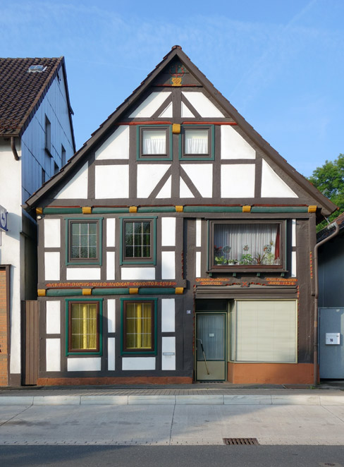 /assets/articles/2015/architectures-quaint-qualifications/l2_v360648_958_488_662-2.jpg