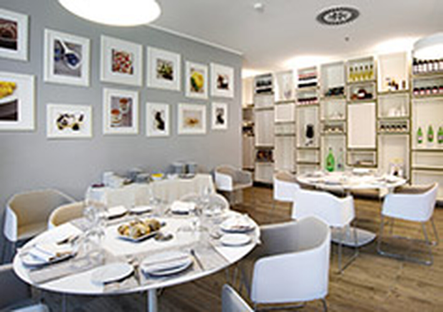 Minimalist break with Pedrali