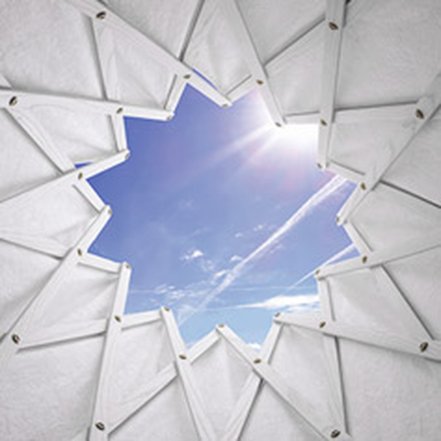 Mit Schirm, Charme und Sonnensegel