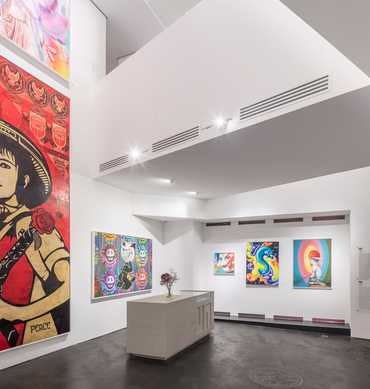 Indoor streets and light bridges