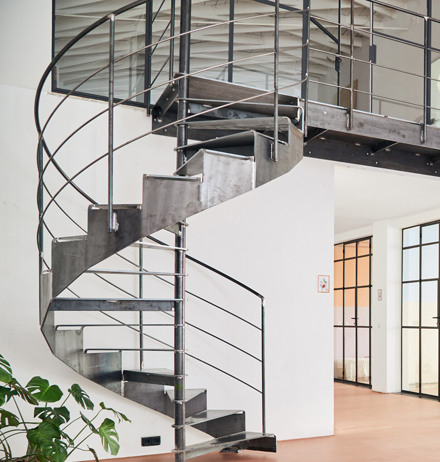 Spitzbart: ‘CUT IT!’ spiral staircase by Max Wehberg