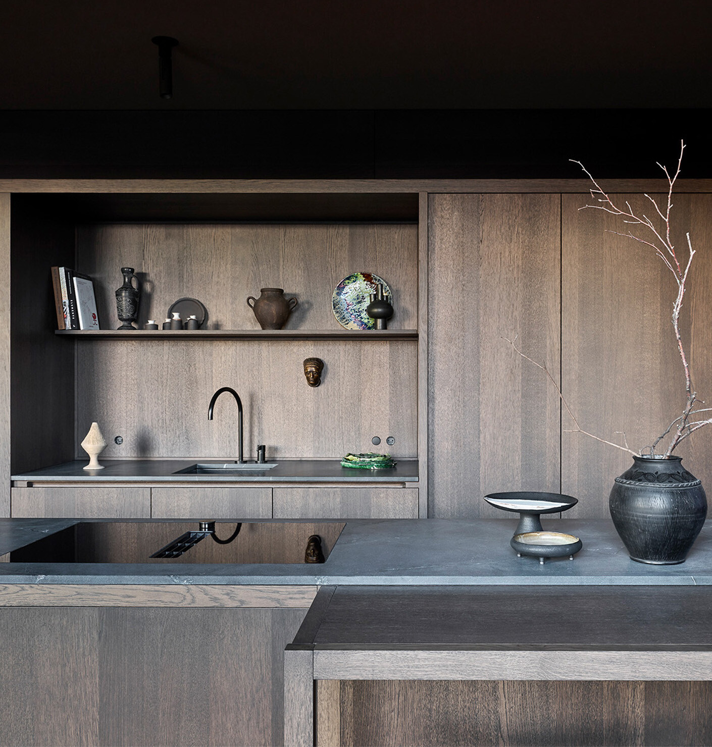 Clarity of approach in the penthouse