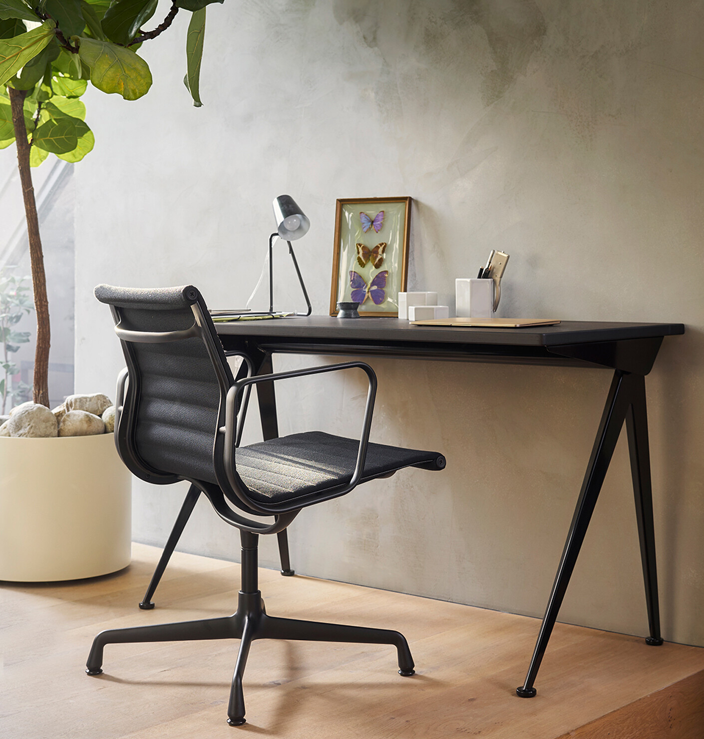 Attractive stay-at-homers