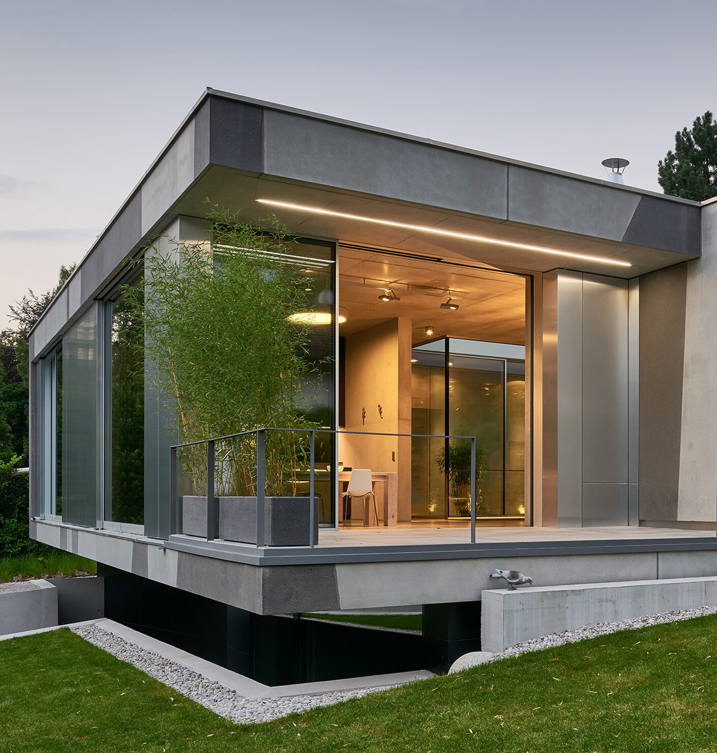 Frameless