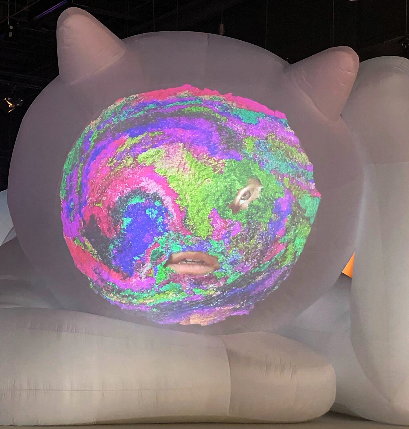 Showtime with gravity