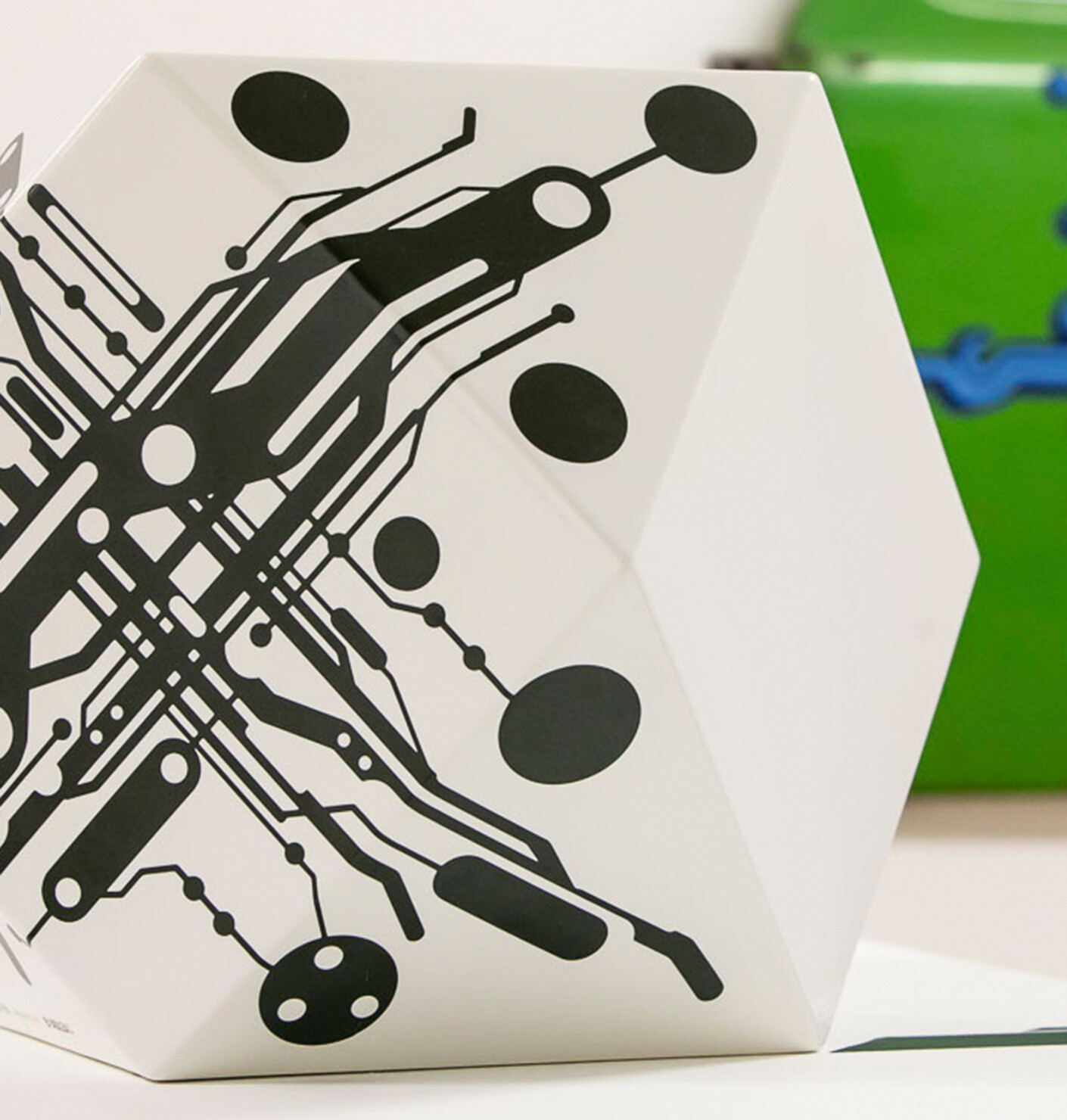 Auf keramischem Grund