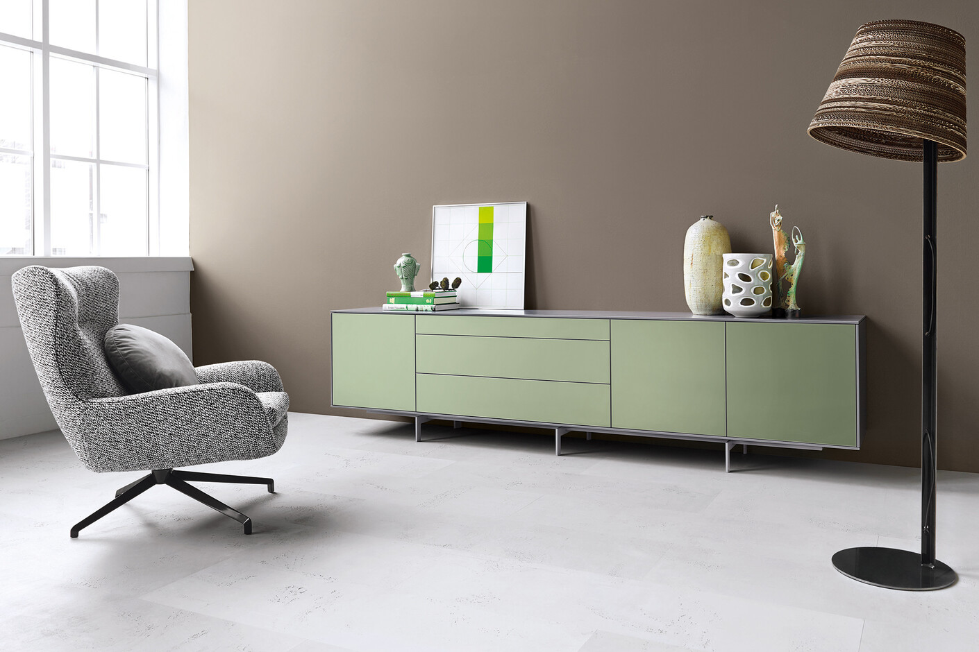 07 Line Sideboard
