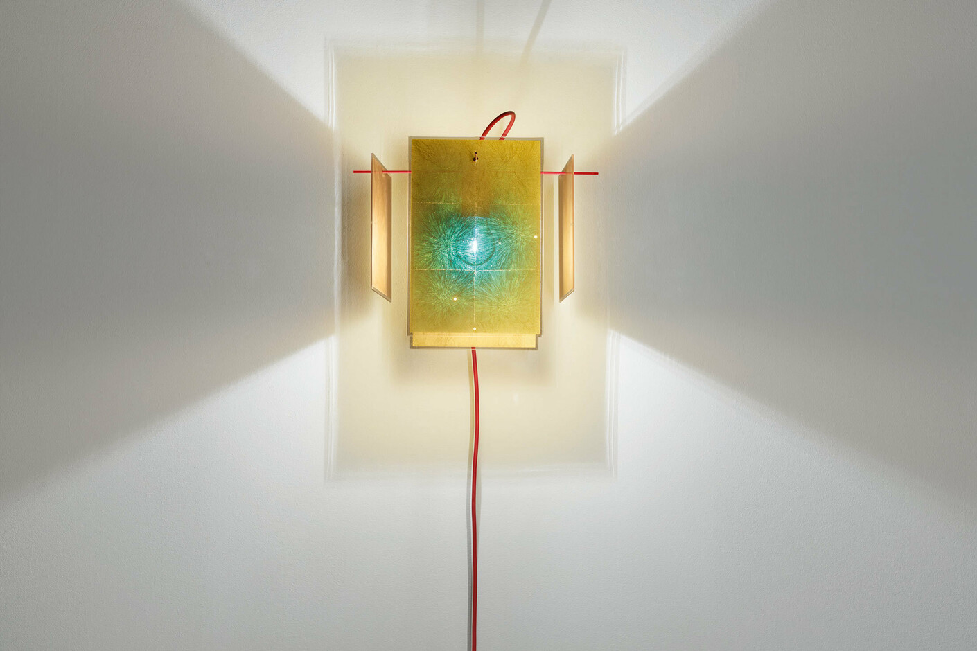24 Karat Blau wall lamp
