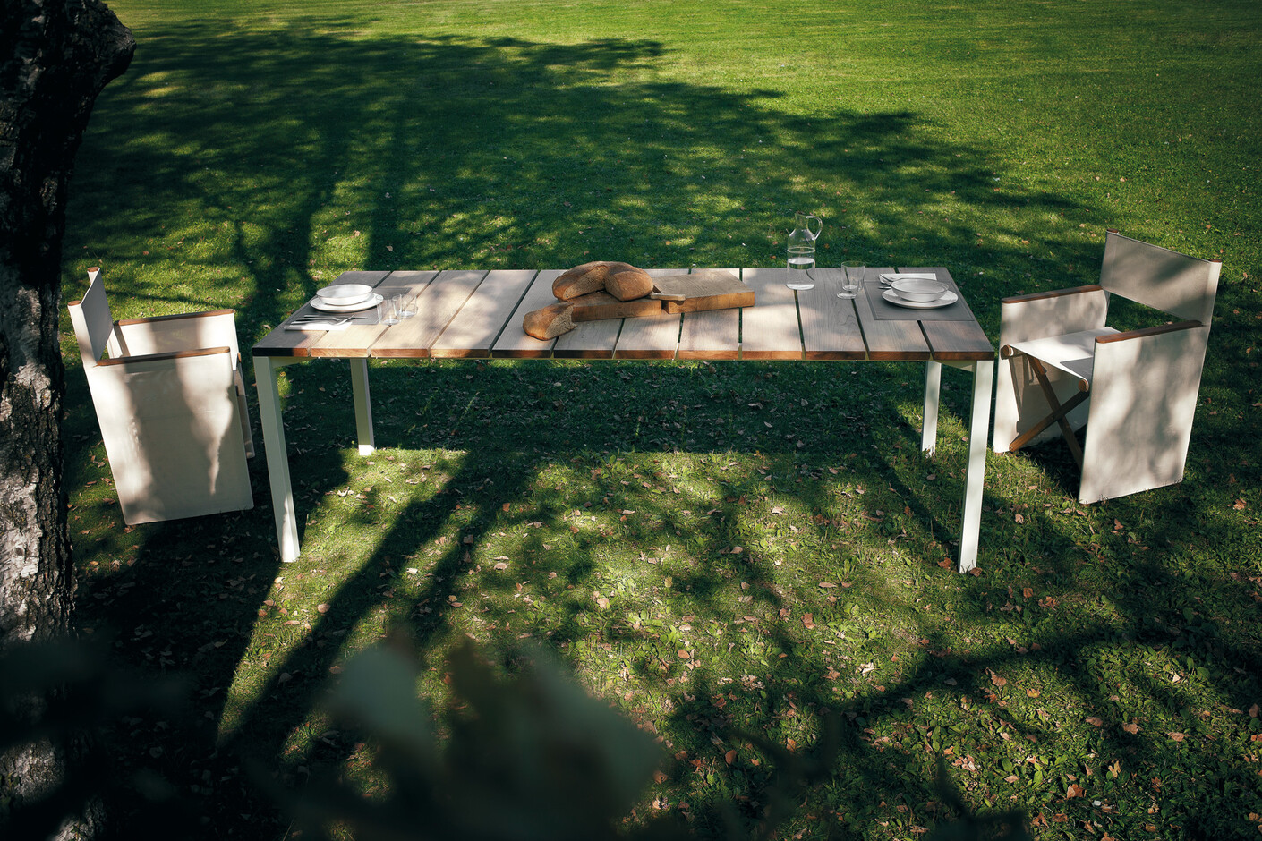 LIGHT PIER tables