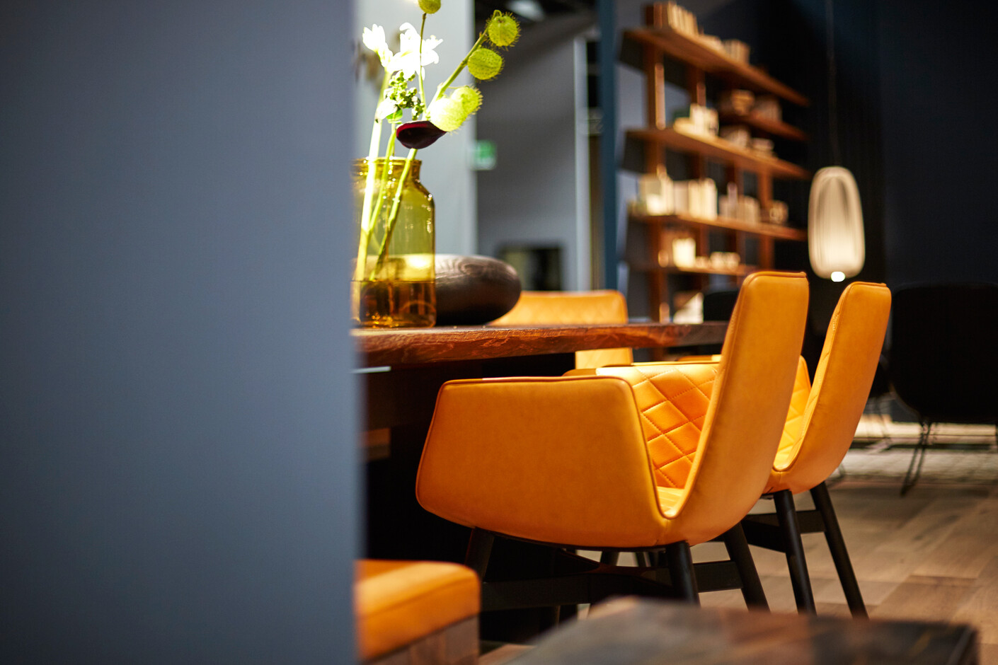 Amelie armchair with wooden frame cross