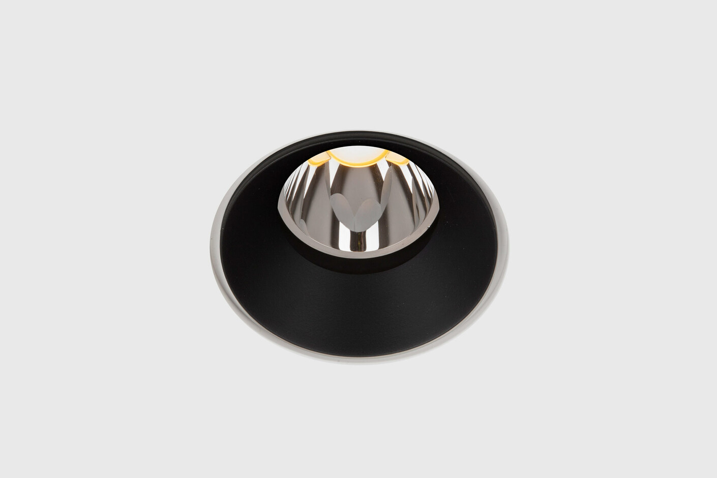 Aplis in-Line 80 downlight