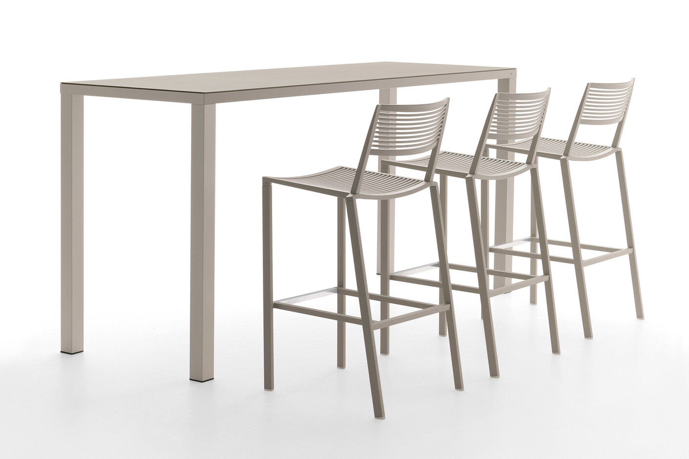 Bar Table