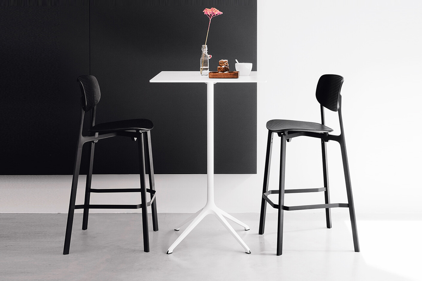 Colander Stool1