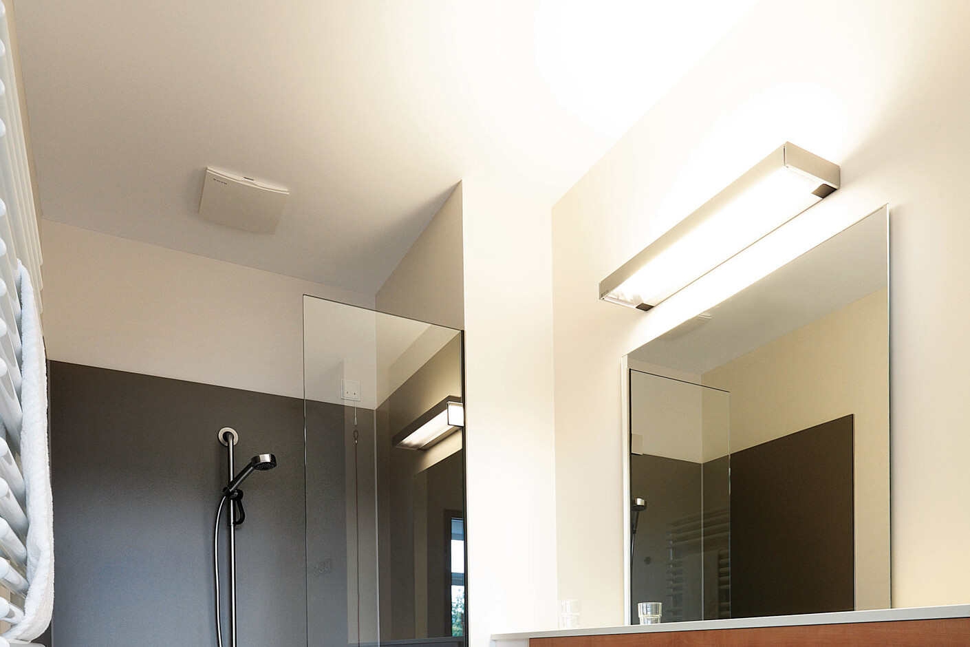 VANERA BATH
