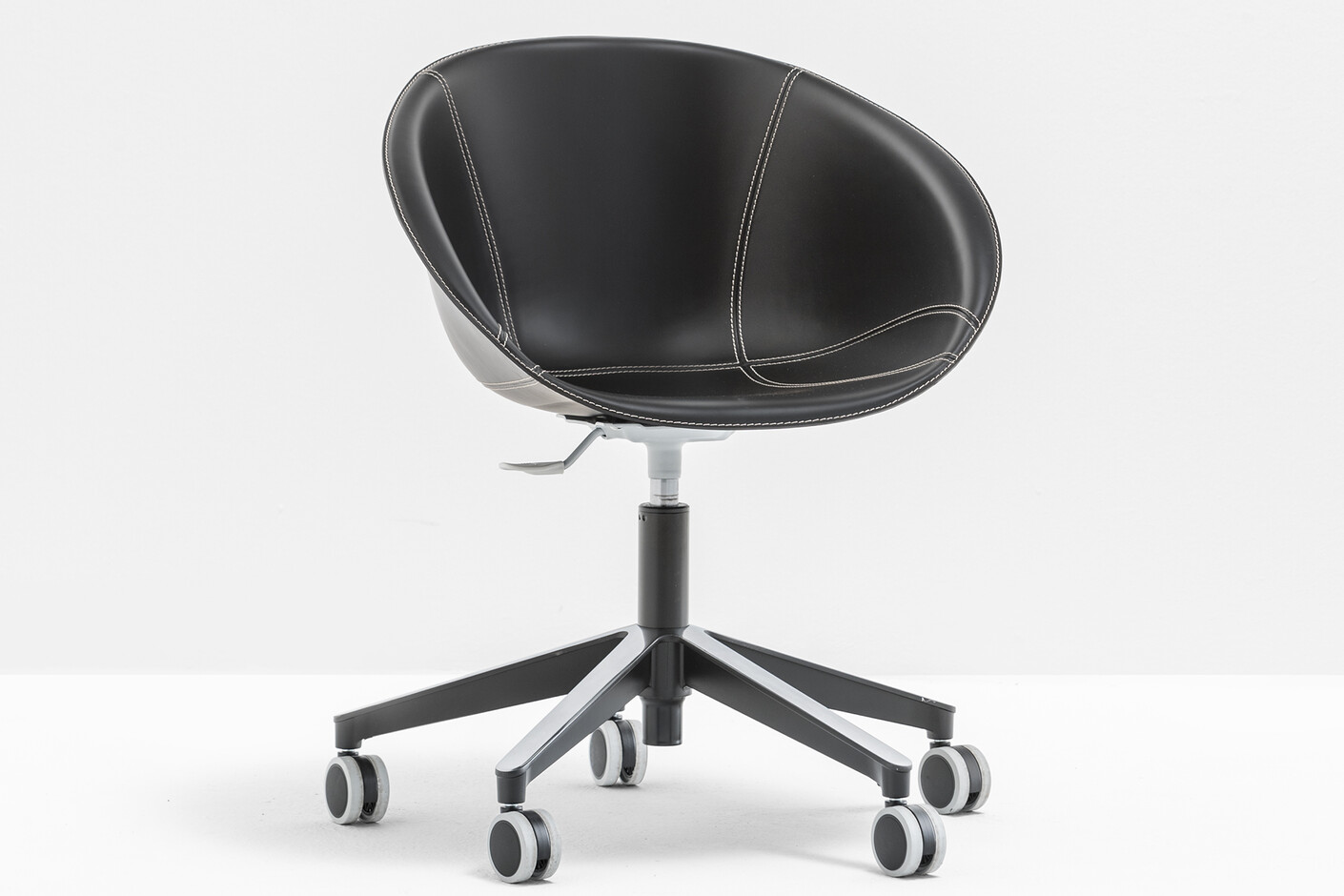Gliss Chair 966 F Pedrali Slider2