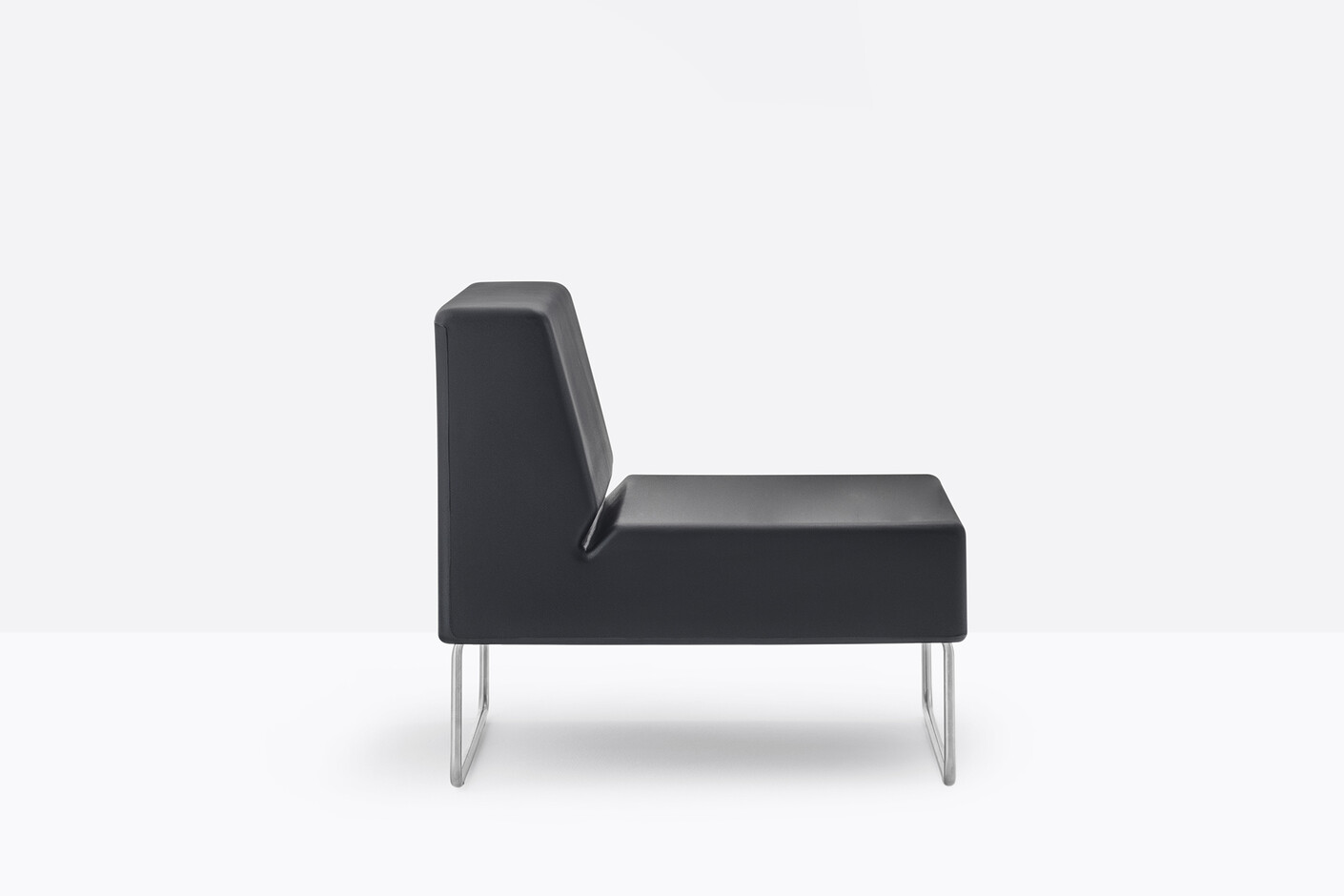 HOST lounge 790
