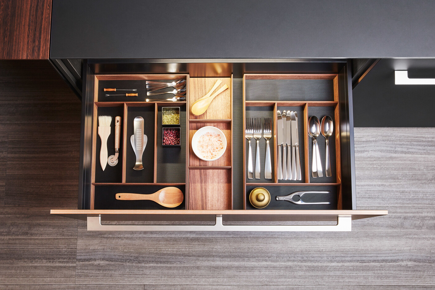 Walnut Drawers Accessories