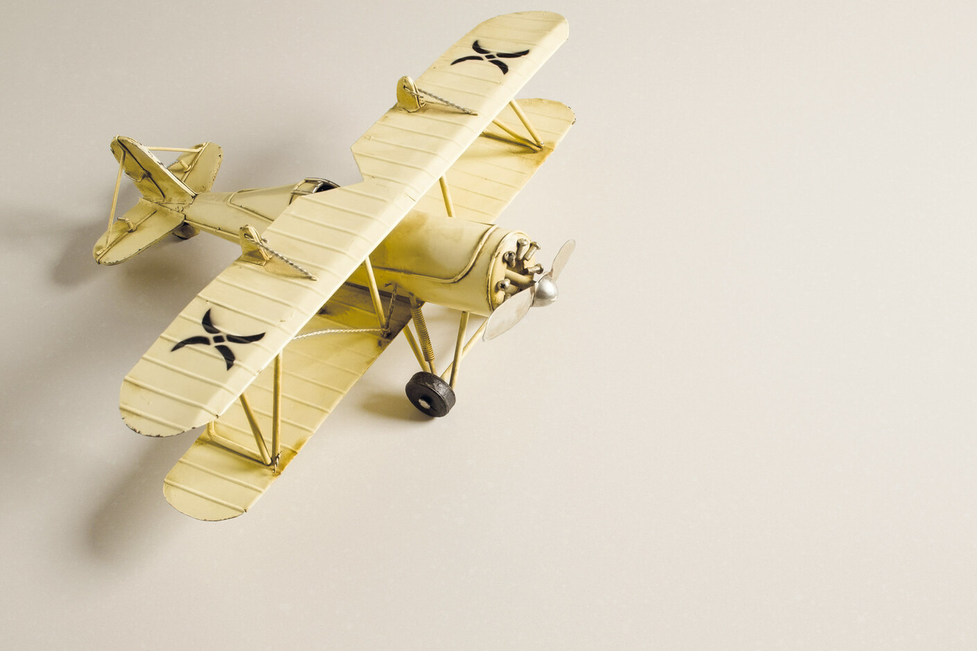 A101. Asteroid White