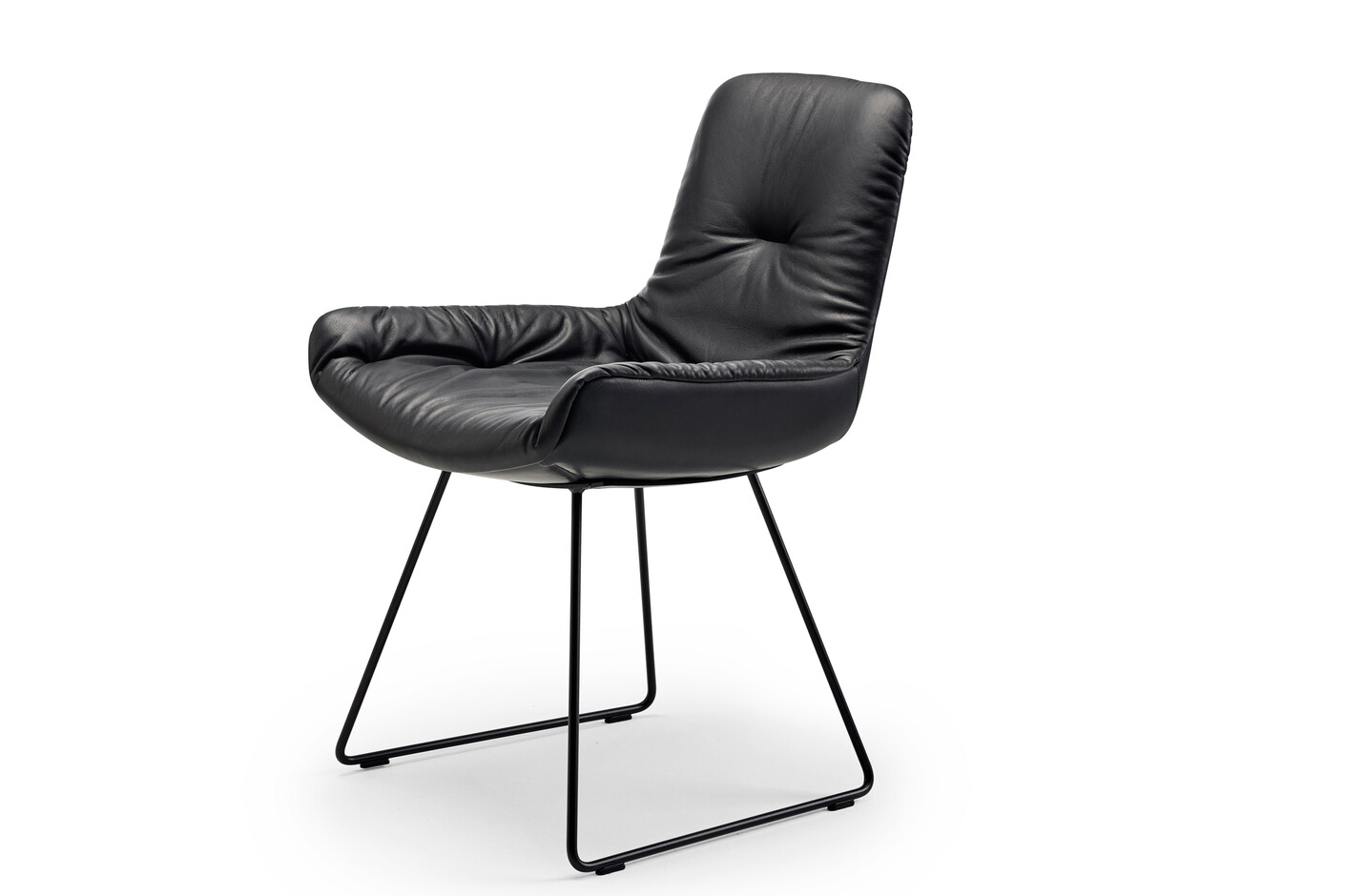 Leya armchair low with skid frame