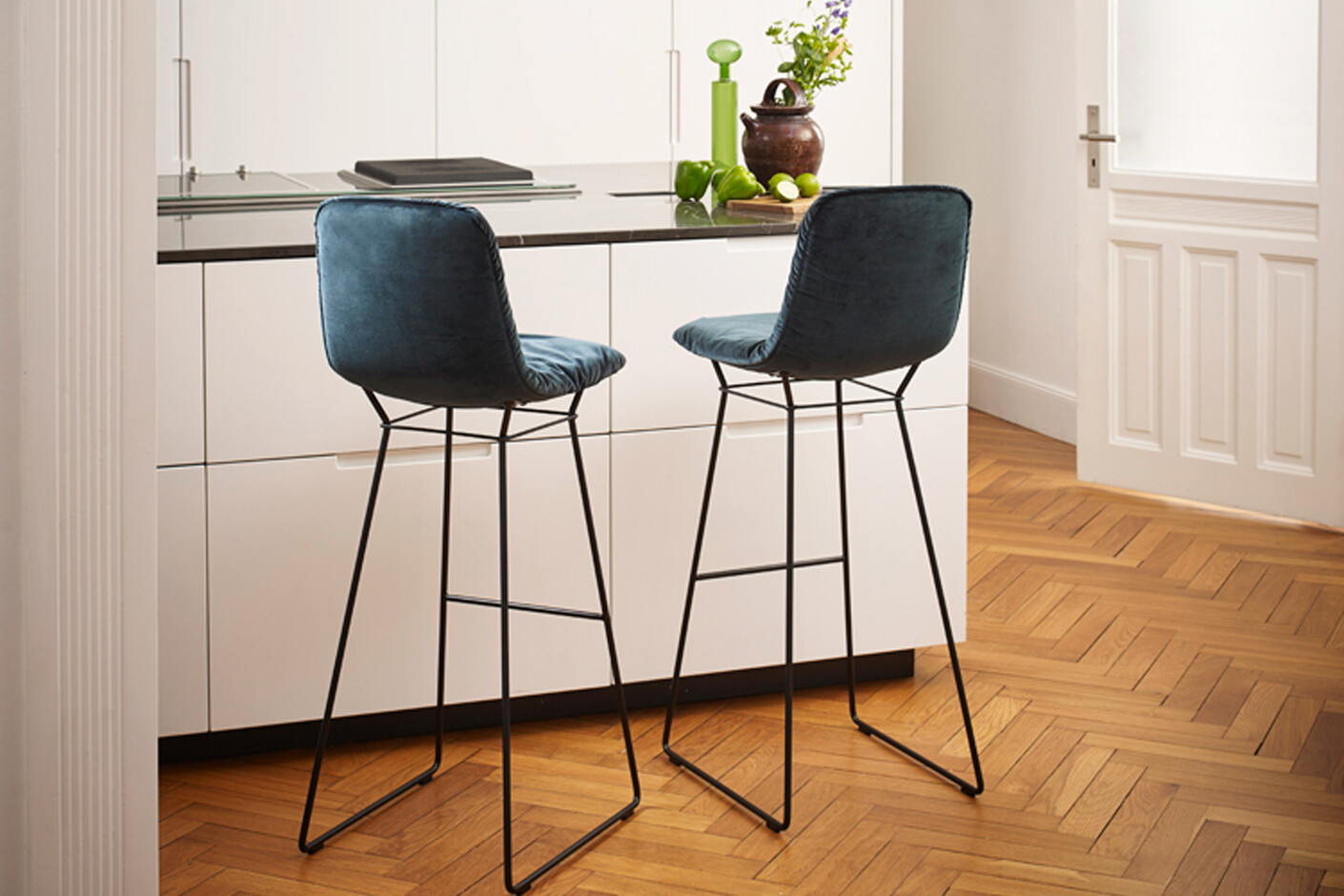 Leya counter stool high