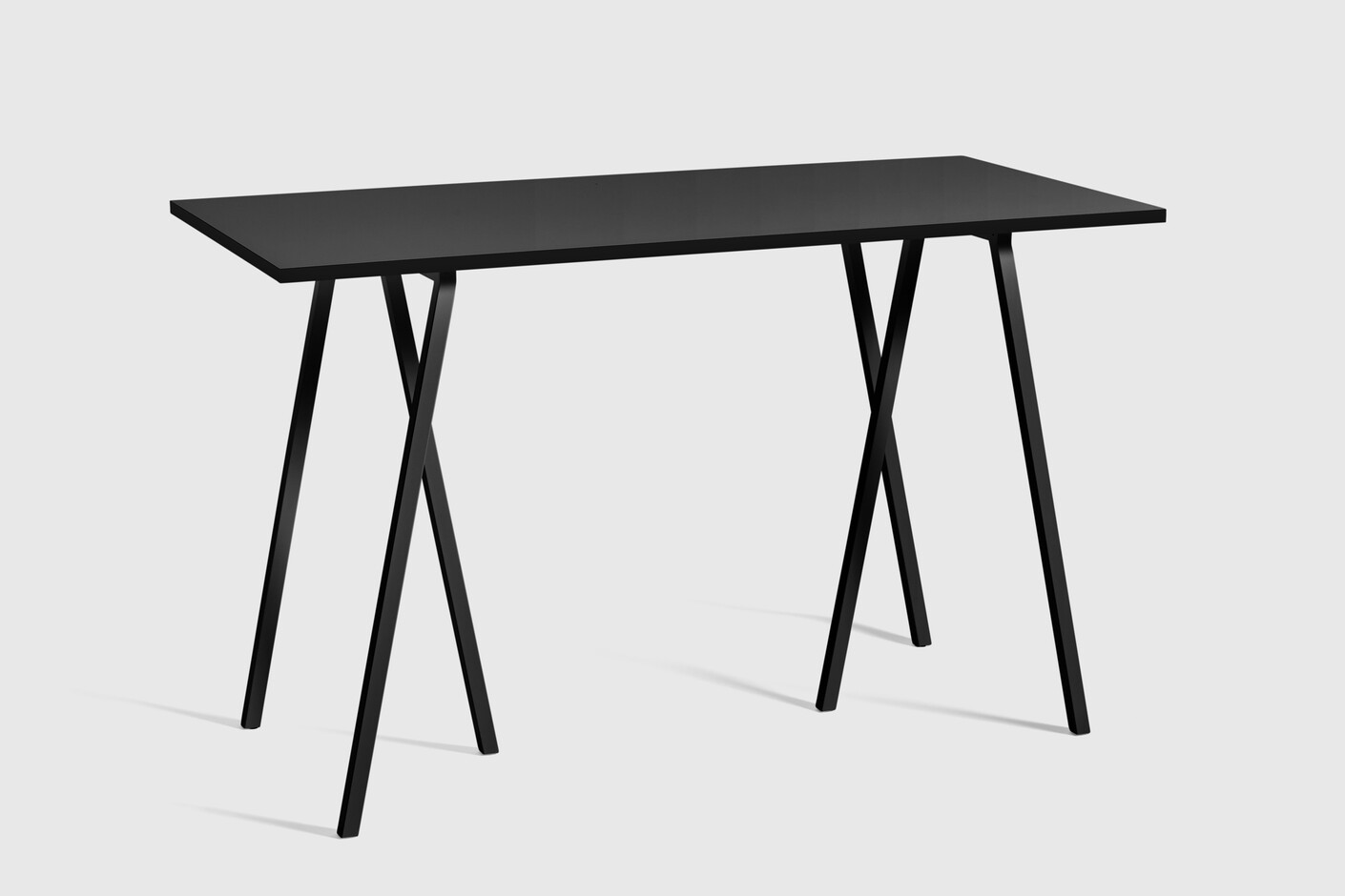 Loop Stand High Table