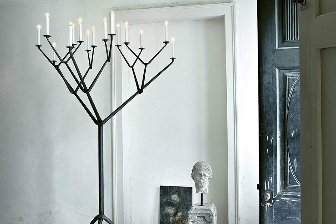 OFFICINA tree candle holder