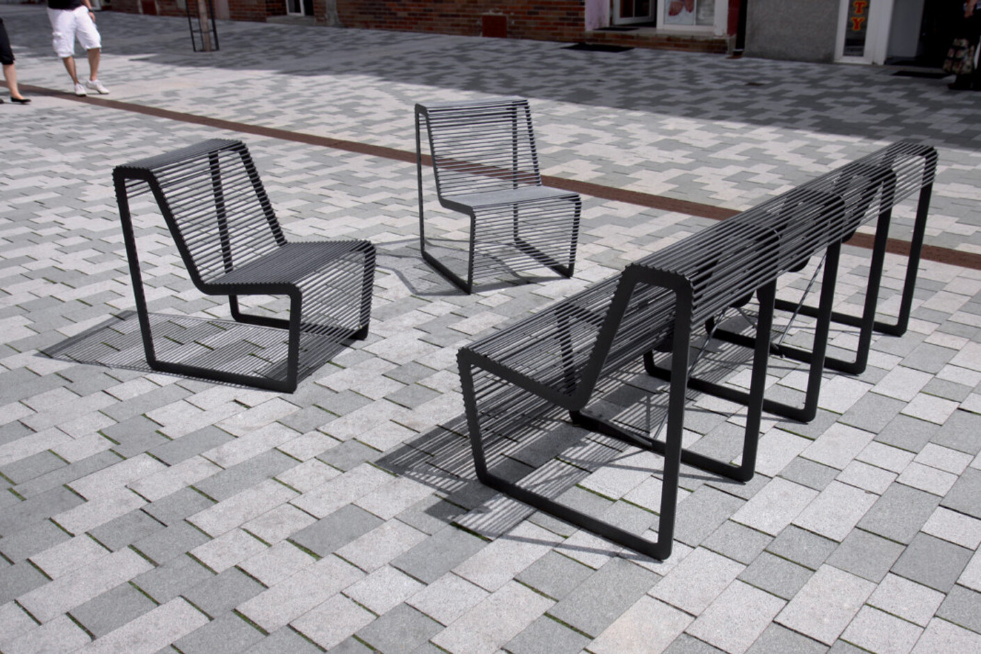 Setzen Sie sich doch!