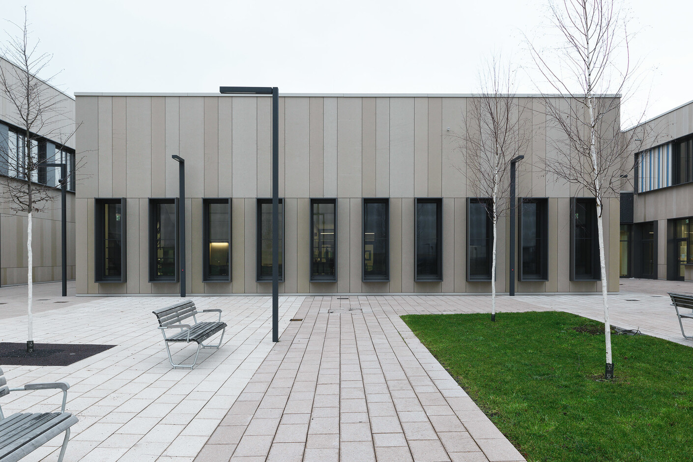 concrete skin, Middle & Highschool Spangdahlem