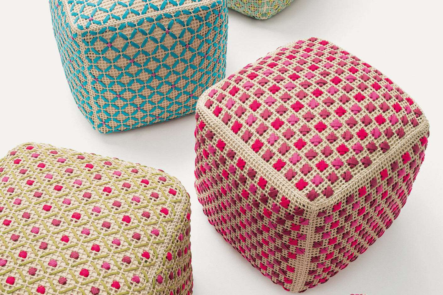 Spezie outdoor pouf