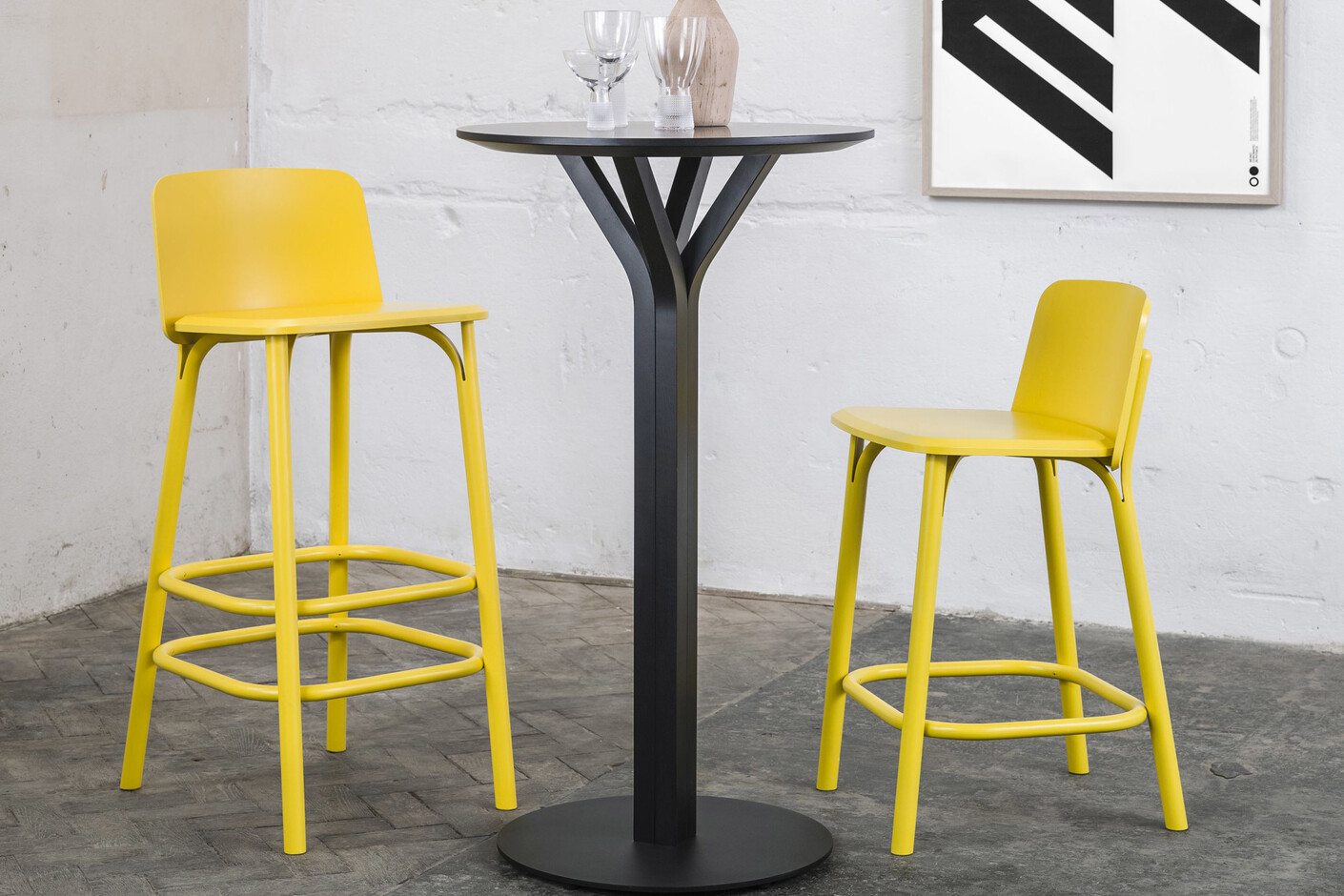 Split Barstool High 04