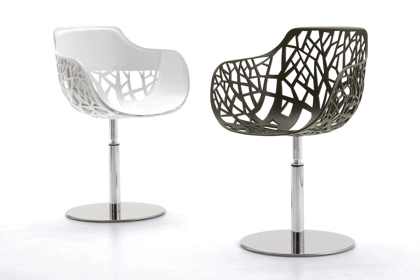 Forest swiveling armchair