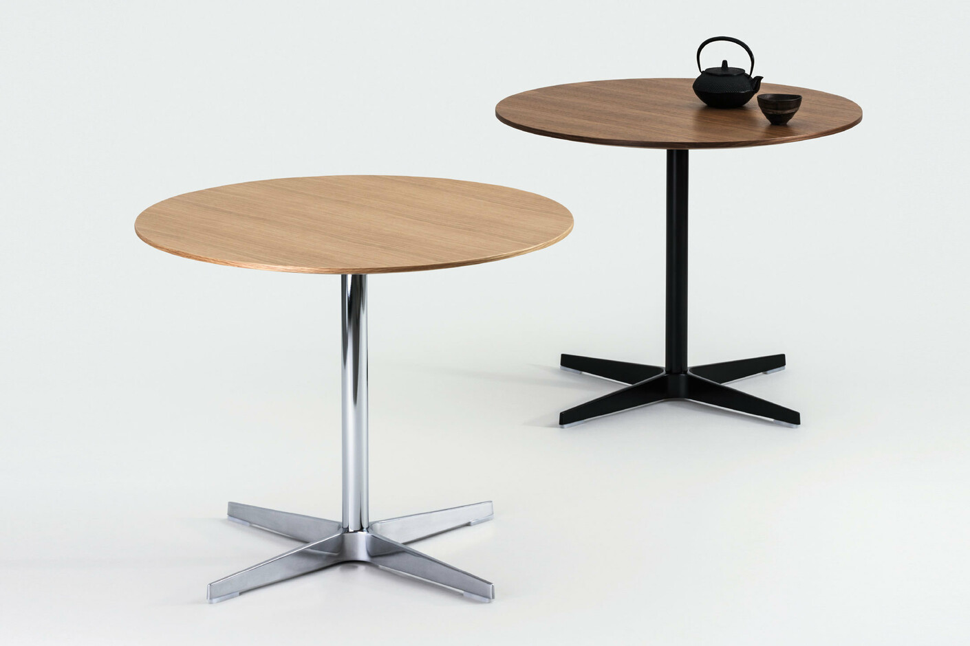TEA_TABLE_LEGNO side table