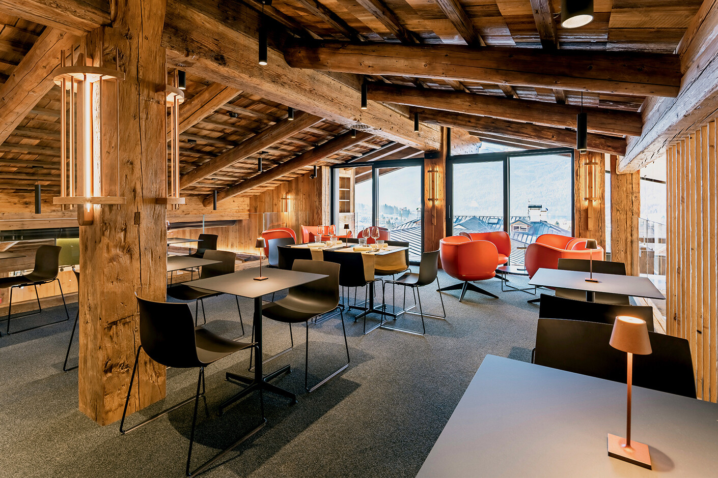 Lightness in seating