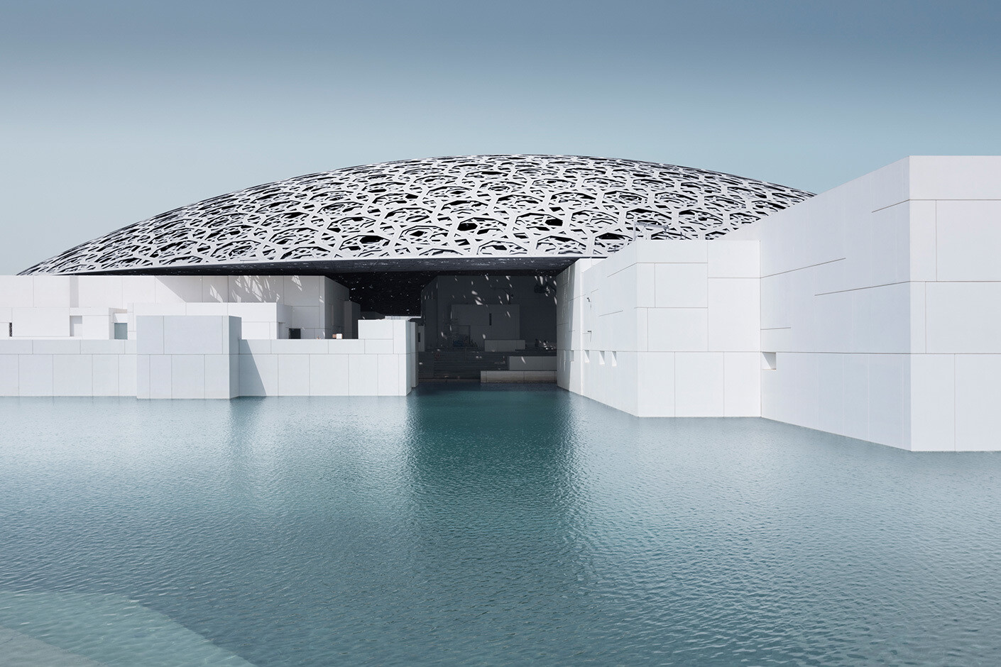 Unter der Lichtkuppel des Louvre