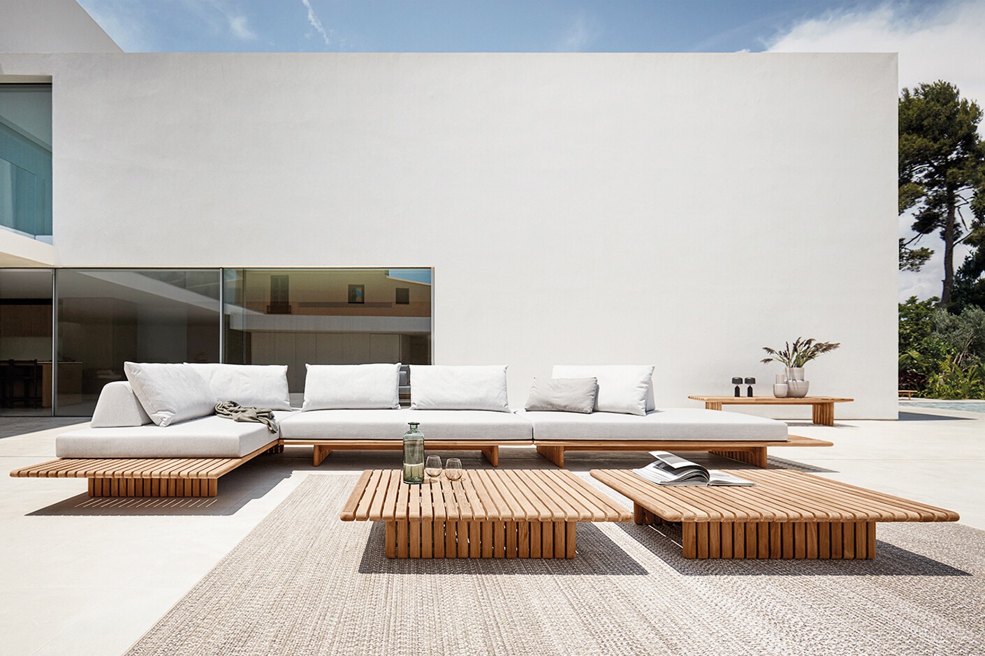 Gloster: DECK by Henrik Pedersen