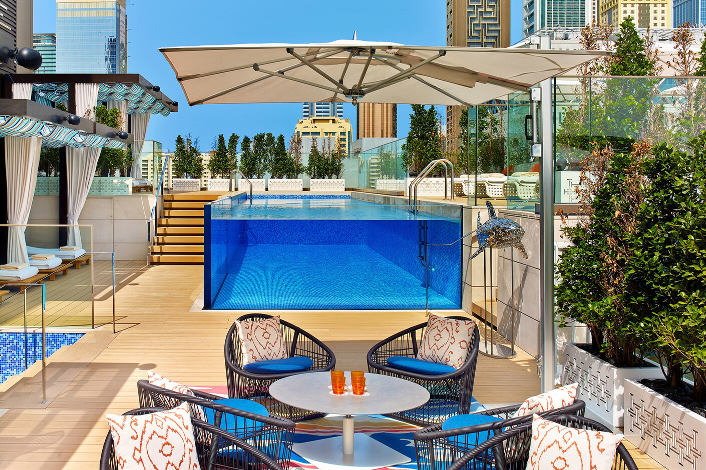 Bay Master Cantilever