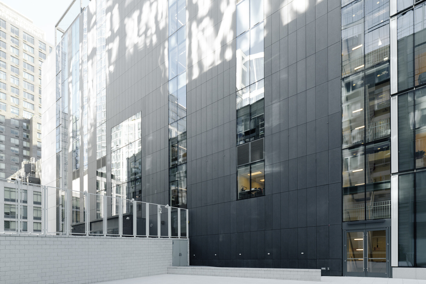 concrete skin, Collegiate School