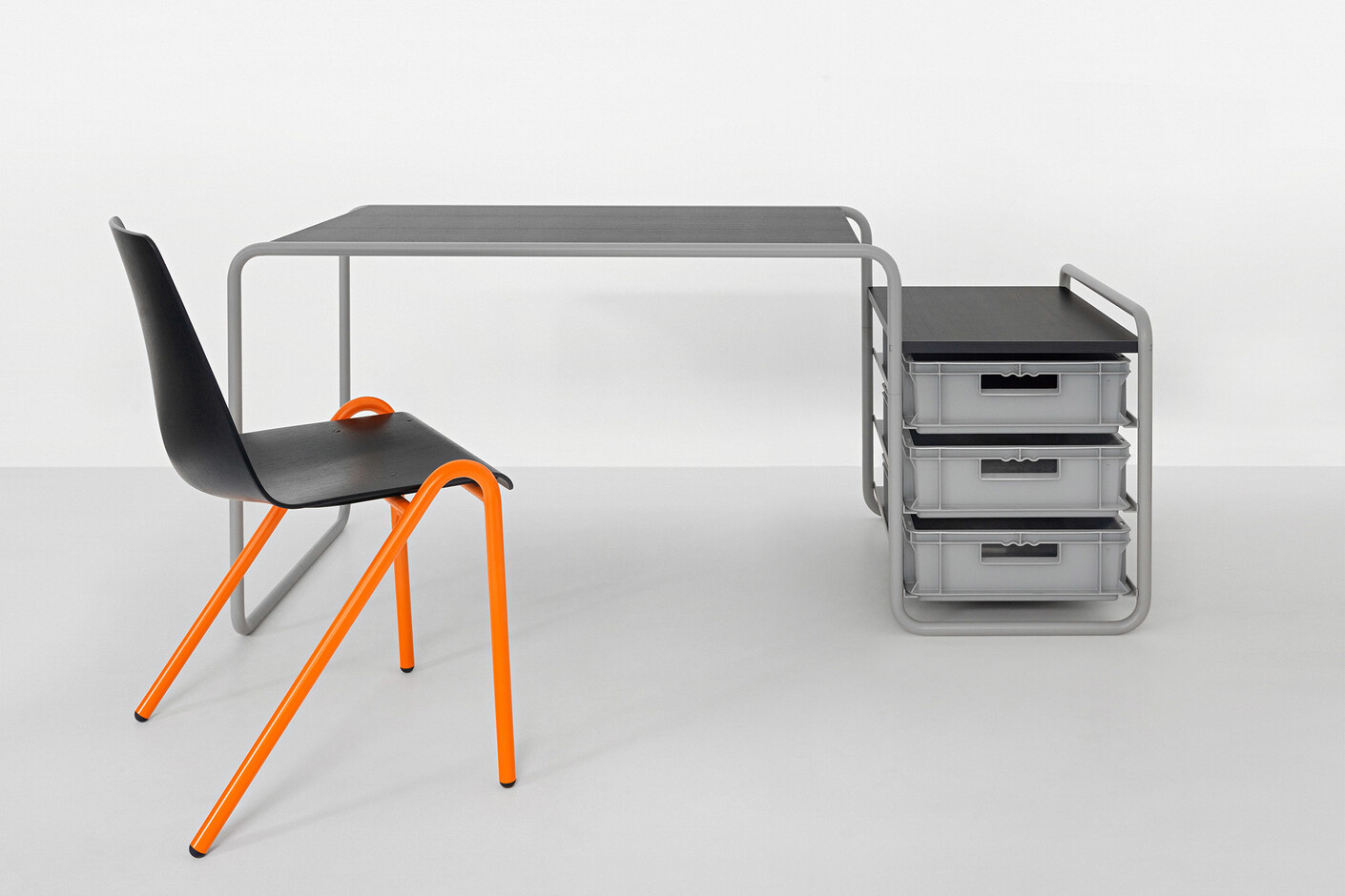 Desk Hommage à Marcel Breuer