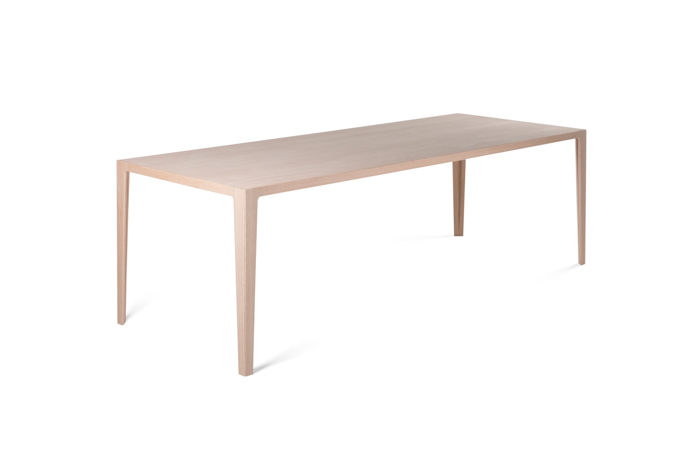 WOGG TIRA table Alfredo