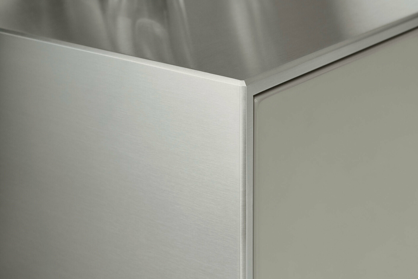 bulthaup b3 Edelstahl und Aluminium