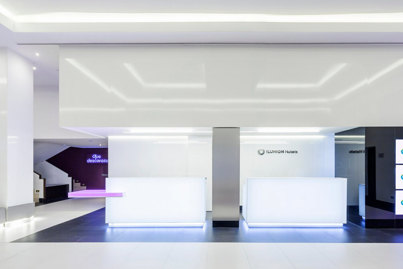 Ilunion Suites Madrid 4401. Pink Light, 4102. Extreme Light