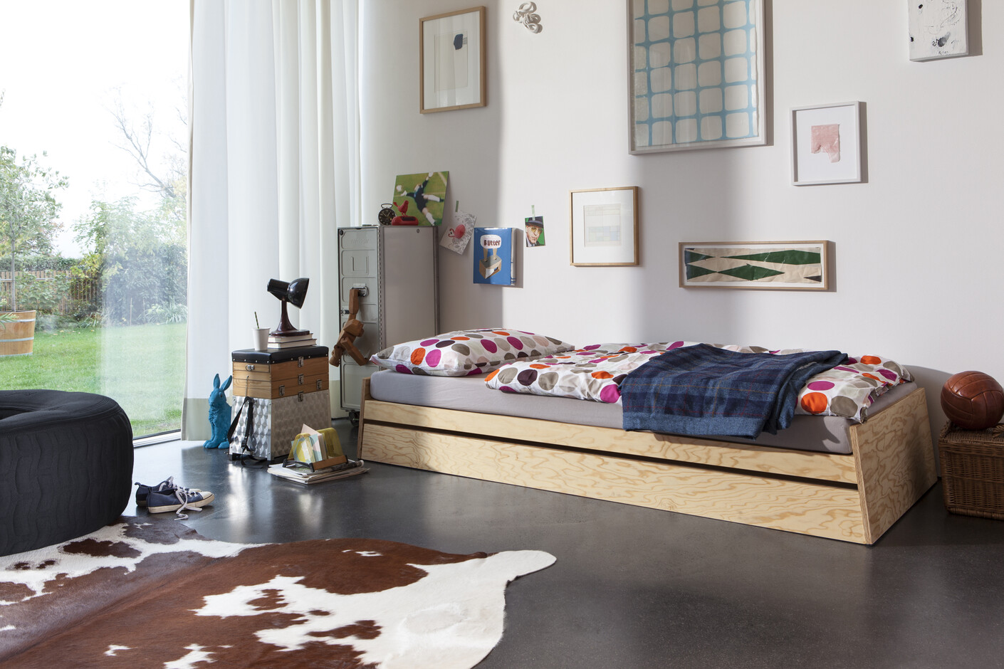 Lönneberga staple bed with alma