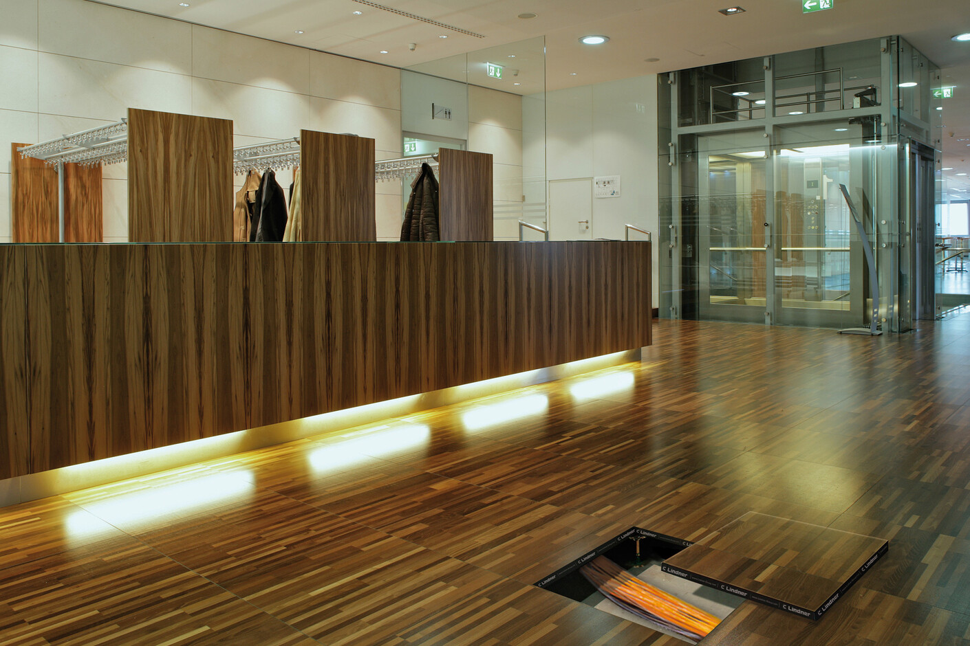 NORTEC raised floors