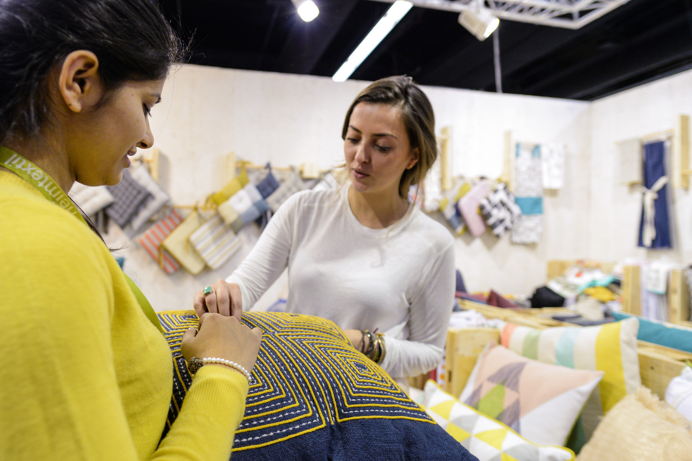 Für Fachhändler und Raumausstatter hat die Heimtextil unter dem Titel „Heimtextil Insider“ ein spezielles Besucherpaket auf die Beine gestellt.