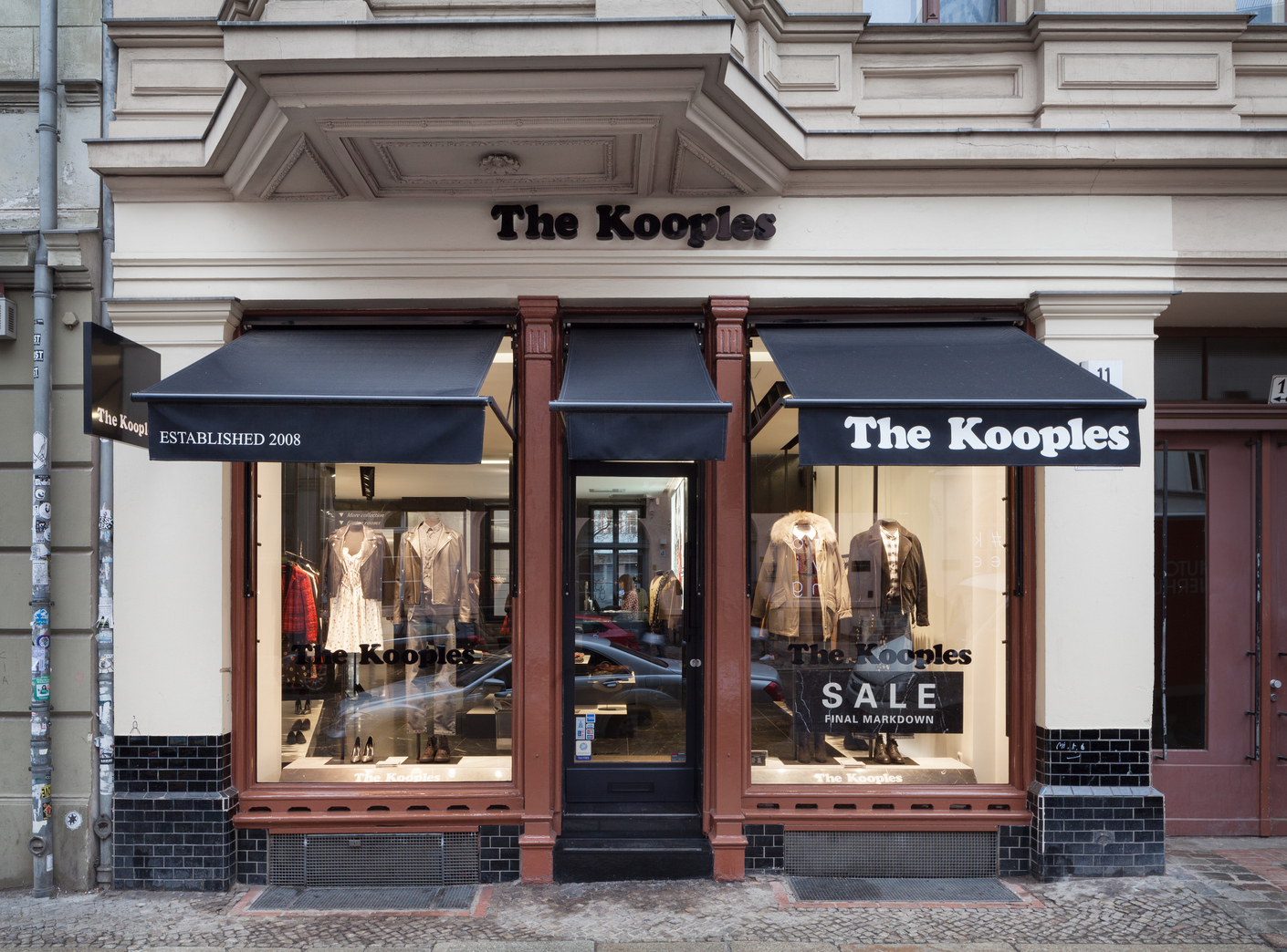 Kunden-Psychologie: Welche Rolle die Beleuchtung bei der Kaufentscheidung spielt, haben Experten im Auftrag des Leuchtenherstellers Zumtobel herausgefunden.