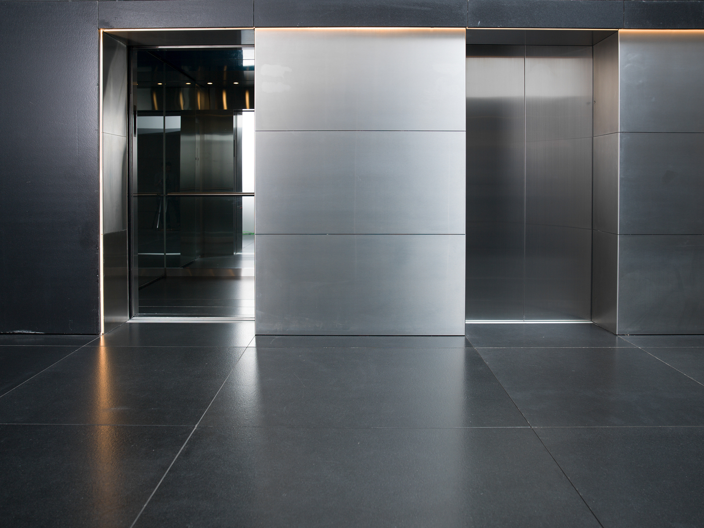 Schindler elevators provide access to the nearly 250-m-high tower.
